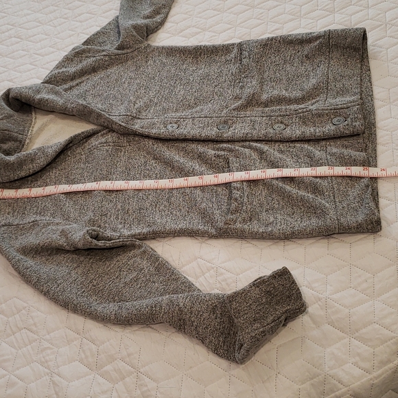 Hand-made grey cardigan blazer, sweater - Picture 7 of 8